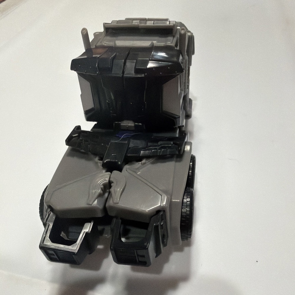Transformers Generations Combiner Wars Voyager Class Motormaster Action Figure - Picture 3 of 6
